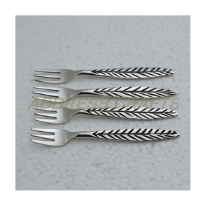 Fourchette à fruits de la meilleure qualité Couverts spéciaux Poignée personnalisée18/8 Ensemble de fourchettes à cocktail en acier inoxydable Ensemble de fourchettes à dîner au prix d'usine - Product Image 4