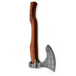 Haches en acier Damas de style artisanal avec un motif en acier unique et une poignée en bois durable Haches en acier Damas - Product Image 6