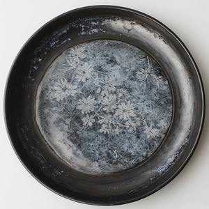 Placa de cargador de hierro plateado celestial, acabado de ópalo brillante similar a una estrella, diseño Art Deco ligero para comedor festivo de Año Nuevo - Product Image 1