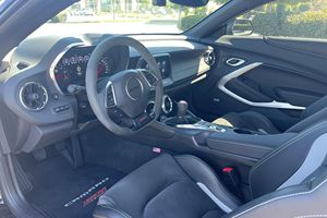 พร้อมจัดส่ง รถเชฟโรเลต คามาโร เอสเอส คูเป้ ปี 2022 - Product Image 5