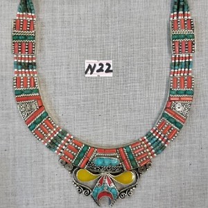 สร้อยคอทิเบตประดับปะการังผสมสีเทอร์ควอยซ์ - Product Image 5