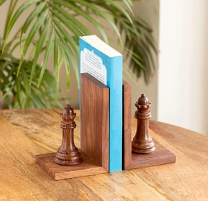 Chess Queen se termine par un livre sculpté à la main en bois de Sesham Serre-livres d'échecs décoratifs pour étagères Serre-livres 2pack Organisateur en bois robuste - Product Image 2