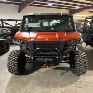 Vehículo utilitario CFMOTO UTV de 650cc, 4 tiempos, 4x4, a gasolina, color arena y negro, con cabina completa y puertas. - Product Image 2