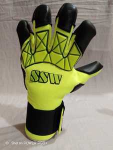 Gants de gardien de but personnalisés de vente chaude pour enfants et adultes gants de gardien de but extérieurs en latex anti-dérapants personnalisés - Product Image 6