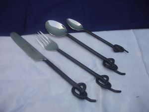 Vaisselle de luxe Vantage, très vendue, élégante et moderne, cuillère de service à manche noir, ustensiles de cuisine pour la maison et la cuisine - Product Image 6