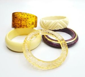 Juego de 5 Pulseras Acrílicas Tradicionales Vintage, Joyería de Resina con Diseño de Ángel Personalizado, Brazalete con Dijes de Diseño Innovador para Niña - Product Image 6
