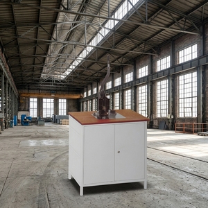 Macchina Industriale Manuale per Taglio Angoli con Tagli Puliti e Consistenti per Finitura di Rilegature - Product Image 1