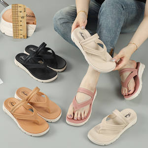 Chanclas decoradas con cadena de perlas Harvest para mujer, zapatillas gruesas, zapatos de PVC transpirables de suela gruesa suave - Product Image 5