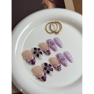 Violet <b>Sculpted</b> Petal Press-on Nail Art - Product Image 3