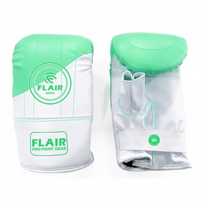 Gants de karaté de haute qualité avec logo personnalisé, mitaines d'entraînement légères et imperméables pour arts martiaux - Product Image 2