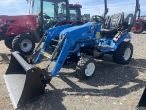 Mini tracteur LS avec chargeuse sur pneus 4WD 4x4 Caractéristiques multifonctionnelles automatiques Pompe moteur Boîte de vitesses Noyau Roues 2WD - Product Image 5