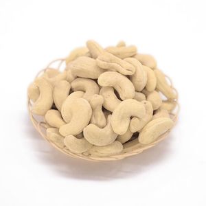Wholesale 100% Natural Premium Quality Big-Size Raw Cashew Nuts Silk Skin Varieties 20kg Vacuum Packed Germany <b>Ready</b> <b>Eat</b> W180 - Product Image 1
