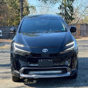 Toyota Prius 2023 en EXCELENTE ESTADO - Product Image 1