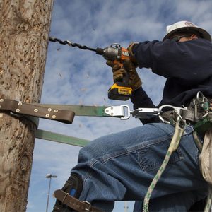 Llave de Impacto Inalámbrica de 7/16 Pulgadas, Llave Eléctrica sin Escobillas, Solo Herramienta, 21V Nominal - Product Image 6