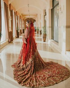 TRENDY BRIDAL SEDA SUELO-LONGITUD TRAIL VESTIDO DUPATTA EMBELLECIDO HERMOSAS CUENTAS DE CRISTAL DABKA TRABAJO PERFECTO PARA BODA - Product Image 1