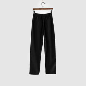 . Pantalon de golf extensible pour hommes conçu pour la marche, le fitness, les activités décontractées et le confort des déplacements. - Product Image 2