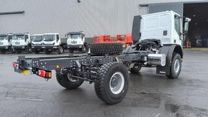 SUV d'occasion 4x4 Euro V Hybride Électrique Cuir Foncé Transmission Automatique 6 Vitesses 8 Cylindres - Product Image 6