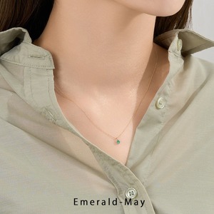 Pendentif en émeraude, taille de la pierre 10 mm, collier plaqué or, forme ronde, collier de mai, bijoux élégants, pendentif en pierre précieuse - Product Image 2