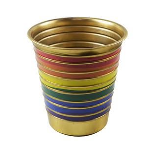 Vases en métal au design sur le thème LGBTQ Décor d'intérieur avec jardinières et vases colorés Le vase à fleurs arc-en-ciel Accessoires - Product Image 5
