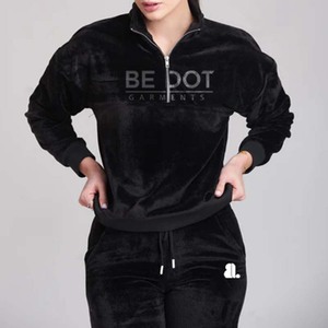 Conjunto Deportivo de Sudadera con Cremallera y Pantalones Jogger para Mujer, 100% Algodón Transpirable, Estampado de la Mejor Calidad, con Capucha y Cierre Frontal, Grueso, para Invierno, Personalizable - Product Image 4