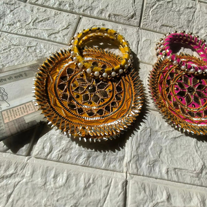 Sacs de pochette à bijoux brodés Gota Patti fabriqués à la main pour les mariages Nouvel An Diwali Halloween Haldi Mehndi Barati Parties - Product Image 1