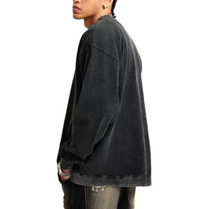 เสื้อสตรีทแวร์ผู้ชายสไตล์ Urban ล้างสีแบบ Acid Wash ผ้าคอตตอนผสมฟลีซ ทรงโอเวอร์ไซส์ ไหล่ตก สวมใส่สบายๆ แบบลำลอง รับผลิตแบบ OEM และ Private Label - Product Image 3