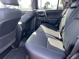 Toyota 4Runner TRD Off Road Premium 2020 Usado en Buenas Condiciones - Product Image 6