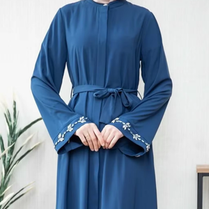 อาบายะห์ลำลองแบบเรียบหรูสำหรับผู้หญิง ผ้าเนื้อนุ่ม ลายทันสมัย เรียบร้อย เหมาะสำหรับงานสังสรรค์ ออกนอกบ้าน ใช้ได้ทุกวัน น้ำหนักเบา - Product Image 1