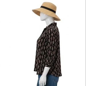 เสื้อเบลาส์พิมพ์ลายดิจิทัล ผ้าโพลีเอสเตอร์ระบายอากาศได้ดี เนื้อผ้านุ่ม น้ำหนักเบา ดีไซน์ทันสมัย เหมาะสำหรับใส่ในชีวิตประจำวัน ใส่ทำงาน หรือใส่ลำลอง - Product Image 4