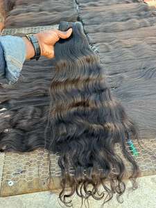 Cheveux ondulés Remy indiens bruts 12 pouces de cheveux humains vierges de haute qualité pour une utilisation en gros en salon avec double trame en machine - Product Image 5