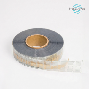 Uhf RFID <span class=keywords><strong>Inlay</strong></span> 42x16 Mét chip quanrray qr7u Made in Việt Nam 860-960 MHz UHF RFID <span class=keywords><strong>Inlay</strong></span> tùy chỉnh bán buôn - Product Image 1