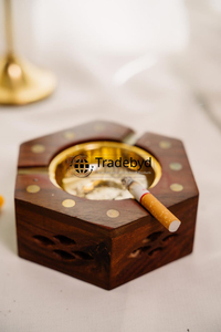 Tradebyd Cendrier en bois écologique fait à la main Cendrier rustique Décor à la maison parfait Support pour fumer pour les fumeurs - Product Image 2