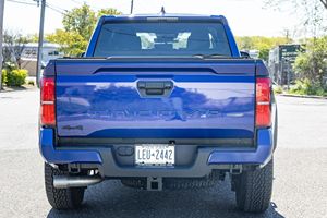 Toyota Tacoma TRD Off-Road Doble Cabina 4x4 2025 Usada y Confiable - Product Image 3
