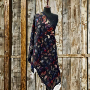 ผ้าคลุมไหลไหมพรมถักมือ ดีไซน์ใหม่ ปี 2025 สำหรับผู้หญิง น้ำหนักเบา แห้งเร็ว ใช้ได้ทุกวัน เหมาะสำหรับฤดูใบไม้ร่วง ชาวมุสลิม  สีและขนาดตามสั่ง - Product Image 4