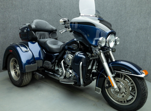 1HD1MAM11DB850553 2013 Motocicleta Triciclo de 3 Ruedas Modelo FLHTCUTG 1690cc - Product Image 4