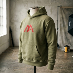 Sudadera con Capucha para Hombre, Color Verde Oliva Lavado, con Logotipo Rojo, Forro Polar, Estilo Urbano, Informal, Personalizable, Venta al Por Mayor, OEM - Product Image 3