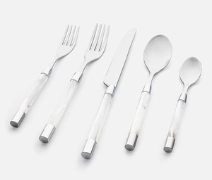 Nuevo juego de cubiertos de acero inoxidable de alta calidad de lujo con mango acrílico para cubiertos de uso de mesa de boda de Hotel - Product Image 3