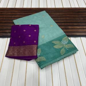 Sari en soie pure Dola lourde avec bordure en zari à effet satiné, entièrement orné de zari, tissage de butti, contraste avec le chemisier - Product Image 5