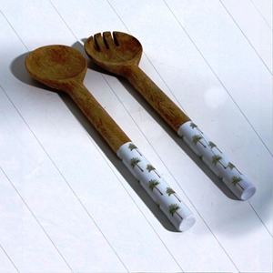 Ensemble de 2 cuillères à salade en résine, écologiques, compatibles lave-vaisselle, ustensiles de cuisine modernes, 11 pouces, fabriqués en Inde - Product Image 3