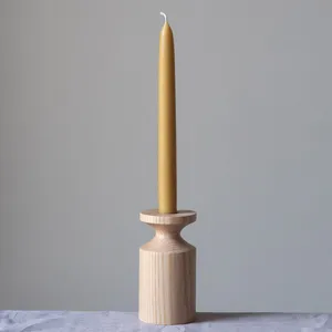 Le bougeoir en bois de luxe ajoute une touche sophistiquée, rustique, confortable et élégante aux espaces de salon et de salle à manger - Product Image 3