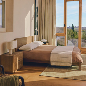 Muebles de Dormitorio Modernos de Lujo, Camas Matrimoniales King y Queen Size de Madera de Teca Sólida - Laguna - Product Image 1