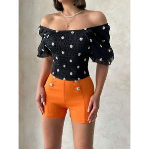 Chemisier en Chiffon à Motifs pour Femme Topshow avec Détail Gipe Noir – Vente en Gros Disponible - Product Image 2