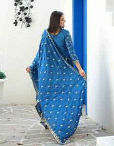 Vêtements de fête quotidiens et de bureau magnifiques couleurs vives chinon et paillettes brodées travail robes de point de soie pour adultes portent - Product Image 4