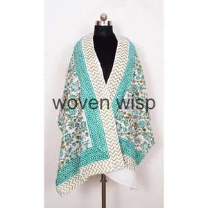 Écharpes et châles ethniques en soie faits à la main pour femmes Écharpe carrée et mouchoirs pour hijab - Product Image 2