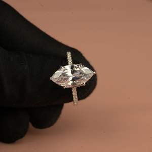 Bague de luxe en diamant de laboratoire de 2 carats, taille marquise, VS1, certifiée IGI SGL, or rose, argent, bijoux de fiançailles et de mariage pour femmes - Product Image 5