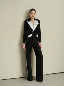 Costume pantalon blazer élégant noir et blanc pour femmes en coton-polyester-spandex |   OEM/ODM |   Ensemble de mode formel sur mesure du Vietnam - Product Image 3