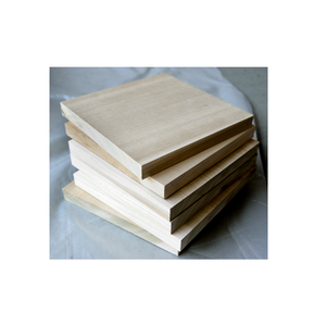 Dessous de plat en bois de haute qualité ustensiles de cuisine usage domestique produits en bois dessous de plat en bois naturel trépieds de couleur différente - Product Image 1