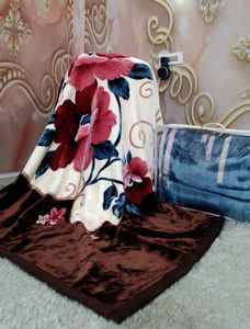 DIWALI CADEAUX VENTE EN GROS 100% POLYESTER COUVERTURES À USAGE DOMESTIQUE EN POLYESTER PAR HARSHIT INTERNATIONAL - Product Image 4