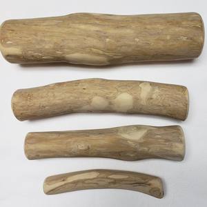 Juguete para masticar mascotas de madera ecológica Juguete para masticar perros de madera natural para todas las razas, ideal para jugar, unir y relajarse de Vietnam Company - Product Image 3
