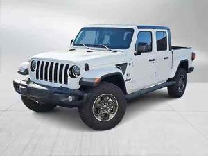 Jeep Gladiator Freedom Crew Cab 4WD 2023, Camioneta Usada, Asientos de Cuero, Transmisión Automática, Turbo Gasolina Euro III ESC - Product Image 3